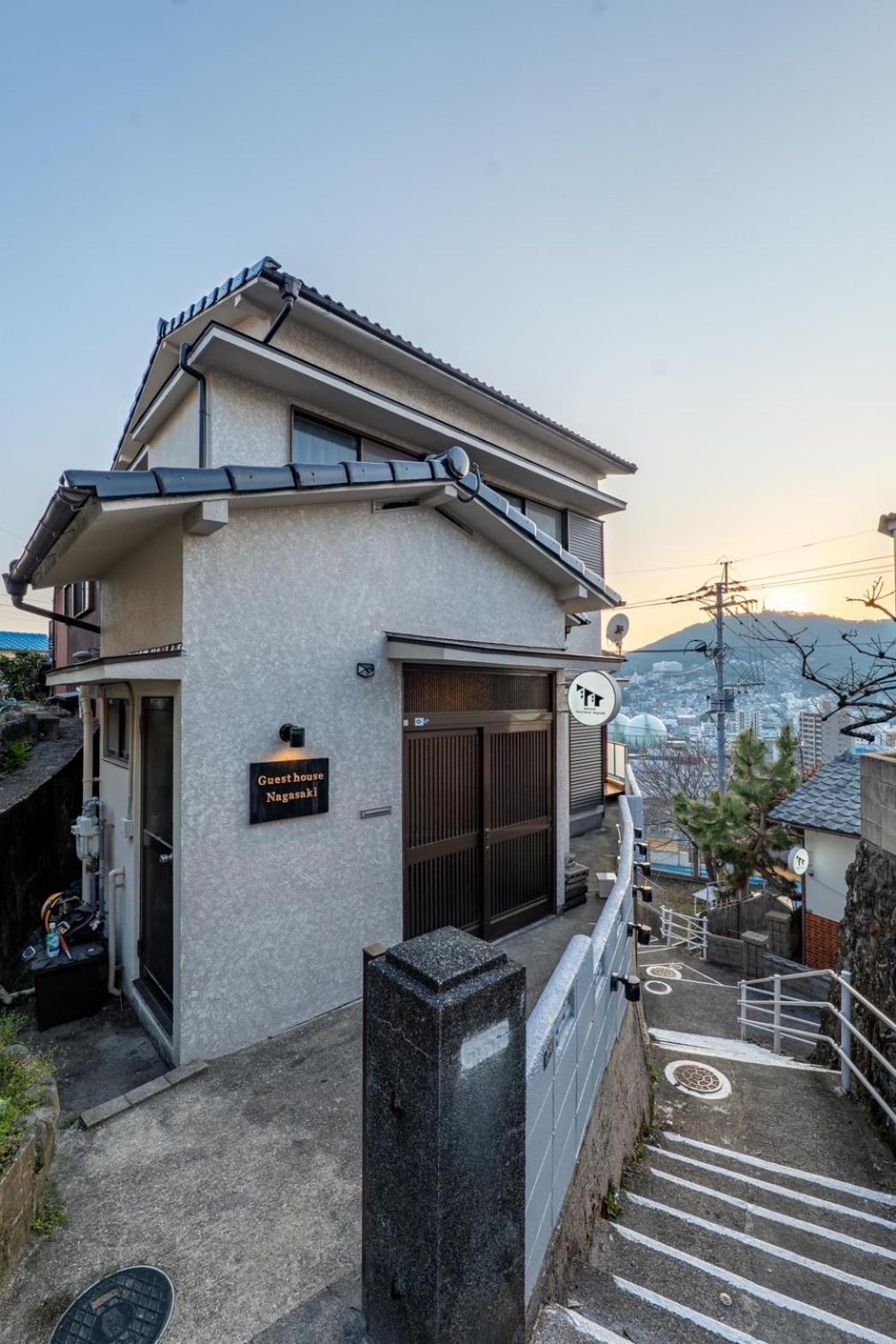 Guest House Nagasaki 2 御船蔵の我が家 2 Экстерьер фото